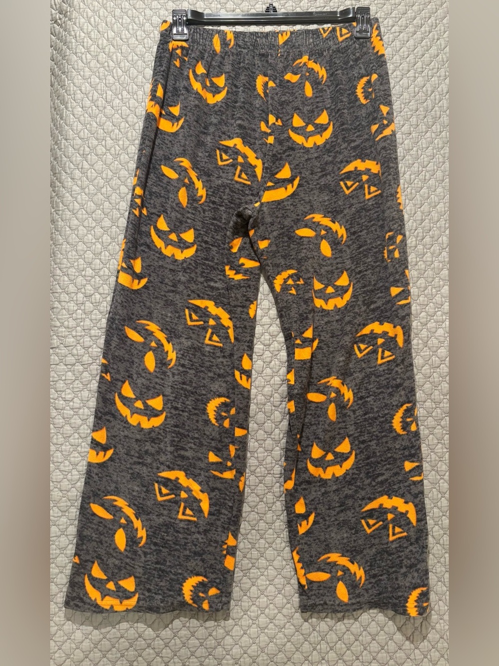 Kids Halloween Pumpkin Pajama Pants - Gray with Orange Jack-O'-Lanterns